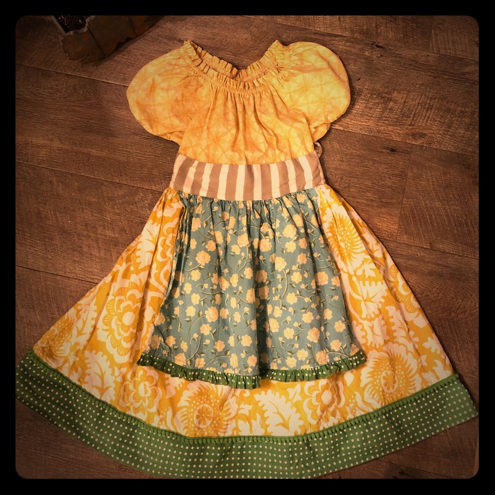 Persnickety Girl’s Aproned Dress Size 6